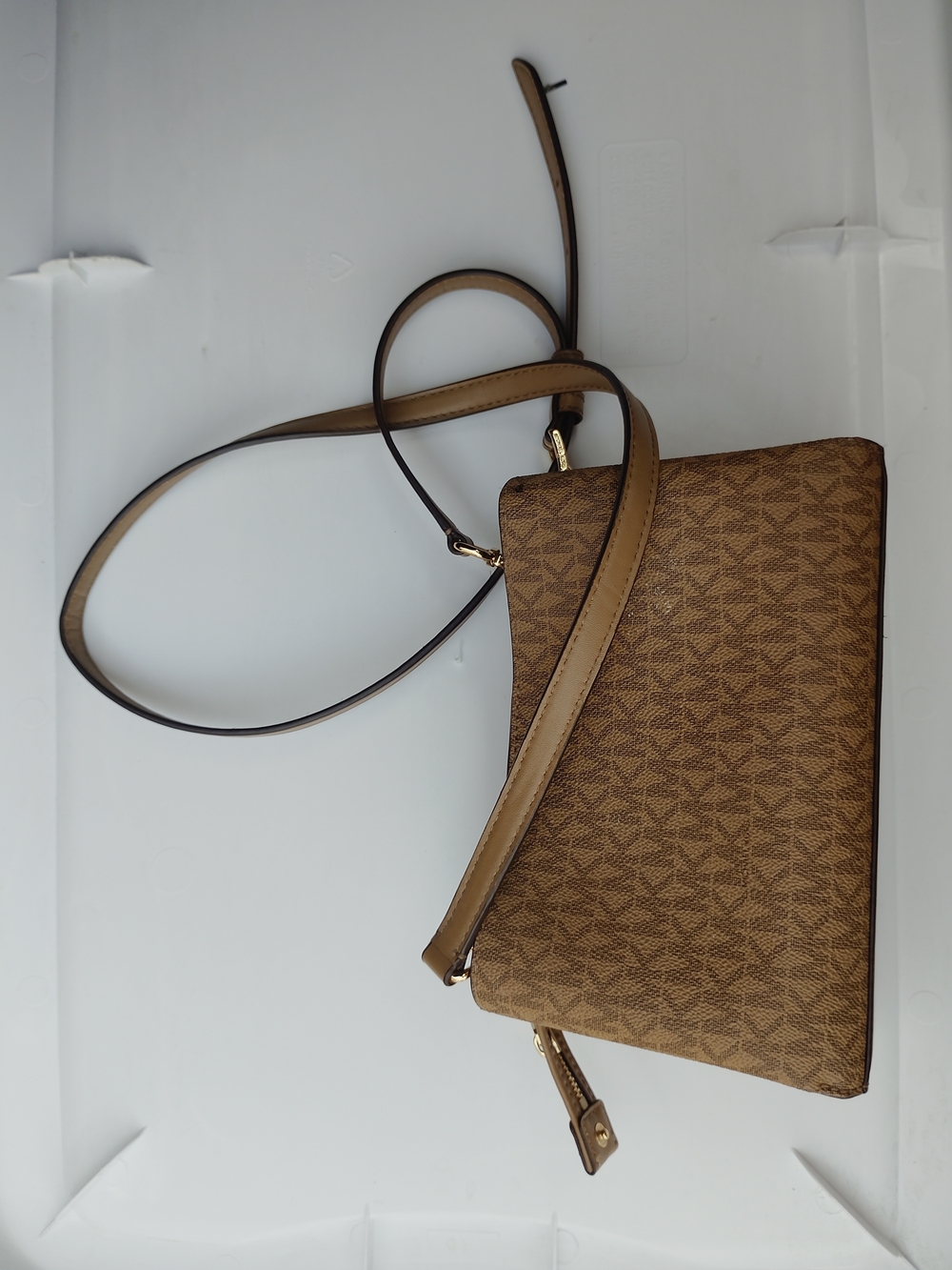 Michael Kors Jet Set Tan Signature Crossbody Bag - Picture 5 of 7